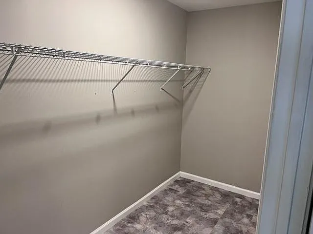 300 N Bengal Rd — Photo 10