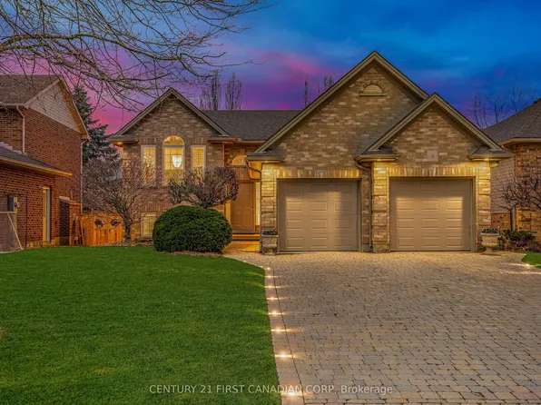 4 Oakwood Ct, Saint Marys, ON N4X 0A2