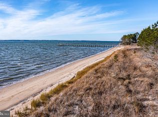 19 Rocky Neck Rd, Lancaster, VA 22503