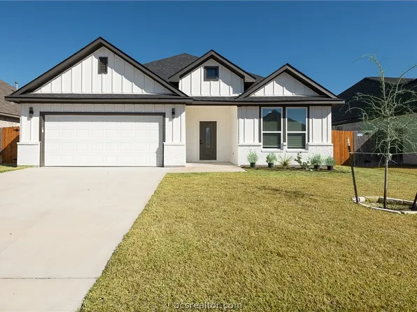 2908 Goldberg Dr, Bryan, TX 77808