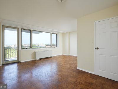 2800 Wisconsin Ave NW APT 807, Washington, DC, 20007