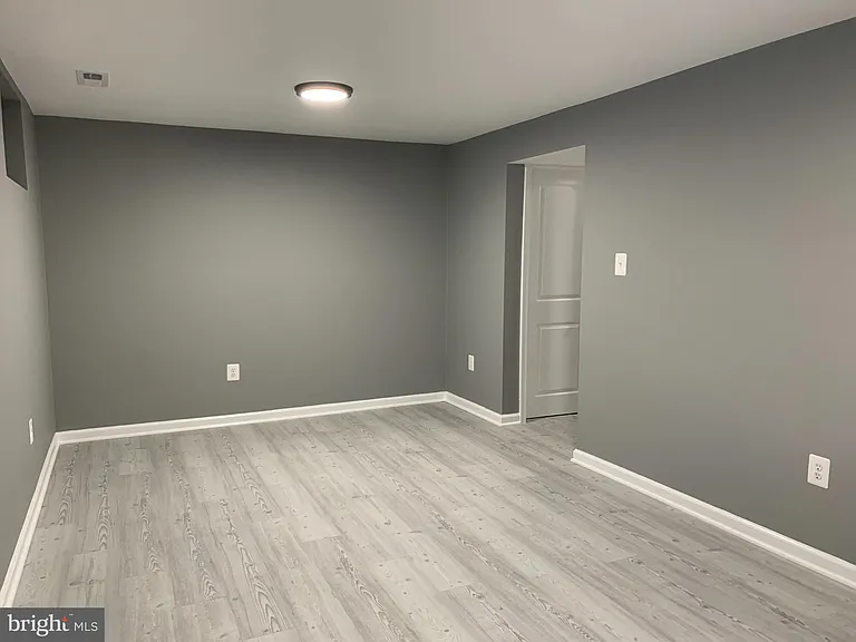 8262 Vernon St — Photo 18