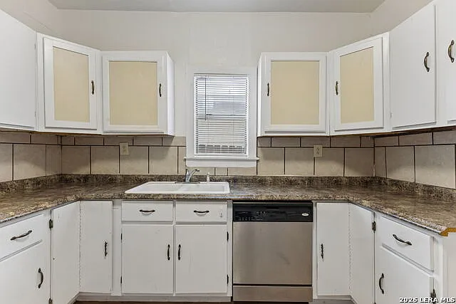 604 Leigh St — Photo 14