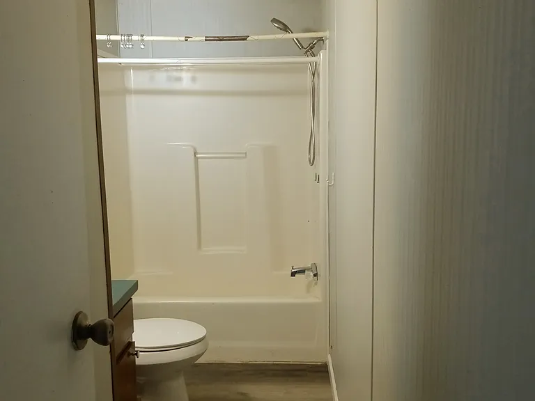2615 Cedar Ridge Rd #MOBILE HOME — Photo 7