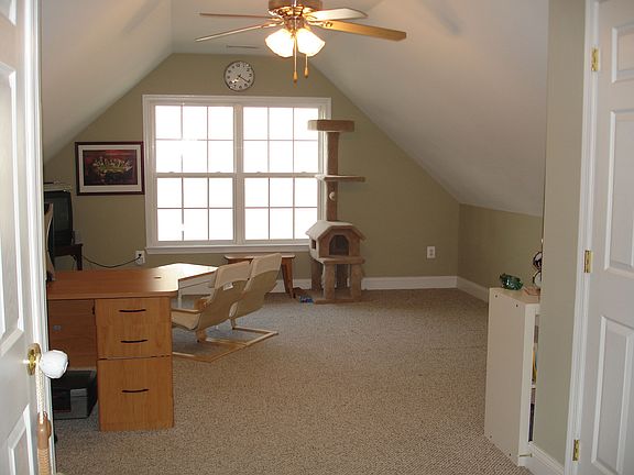 Game Room/ 4th Bedroom