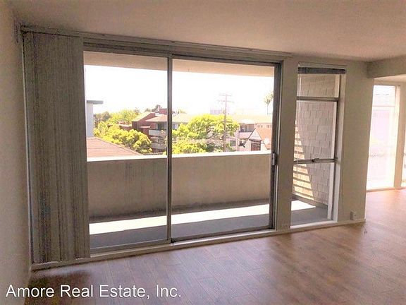 4th image of 3792 Harrison St APT 23