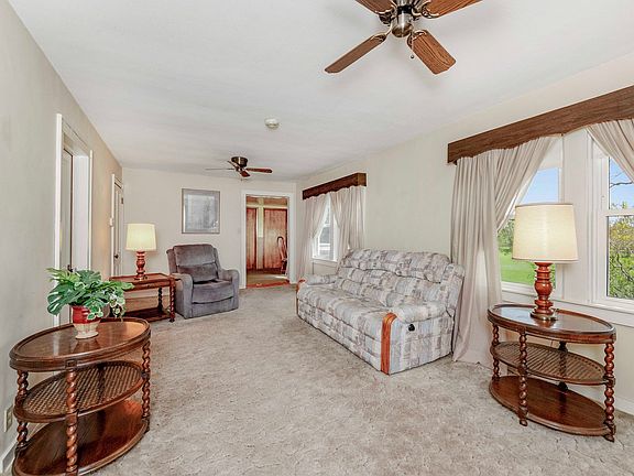 4th image of 3098 County Road 350n Rd