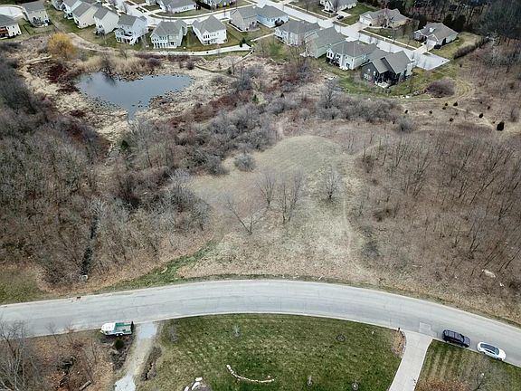2nd image of 448 Surrey Hill Ln