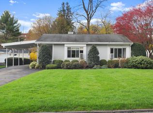 37 Unity Rd, Stamford, CT 06905