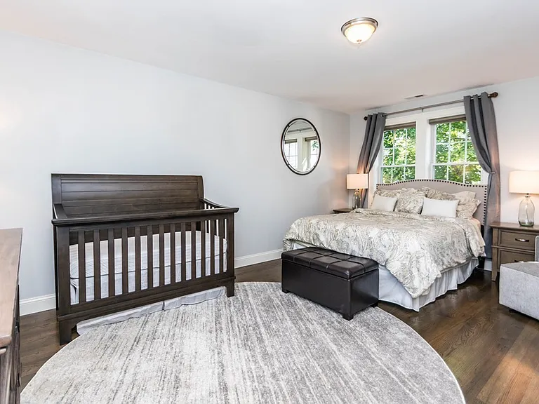 85 Oak St #1 — Photo 16