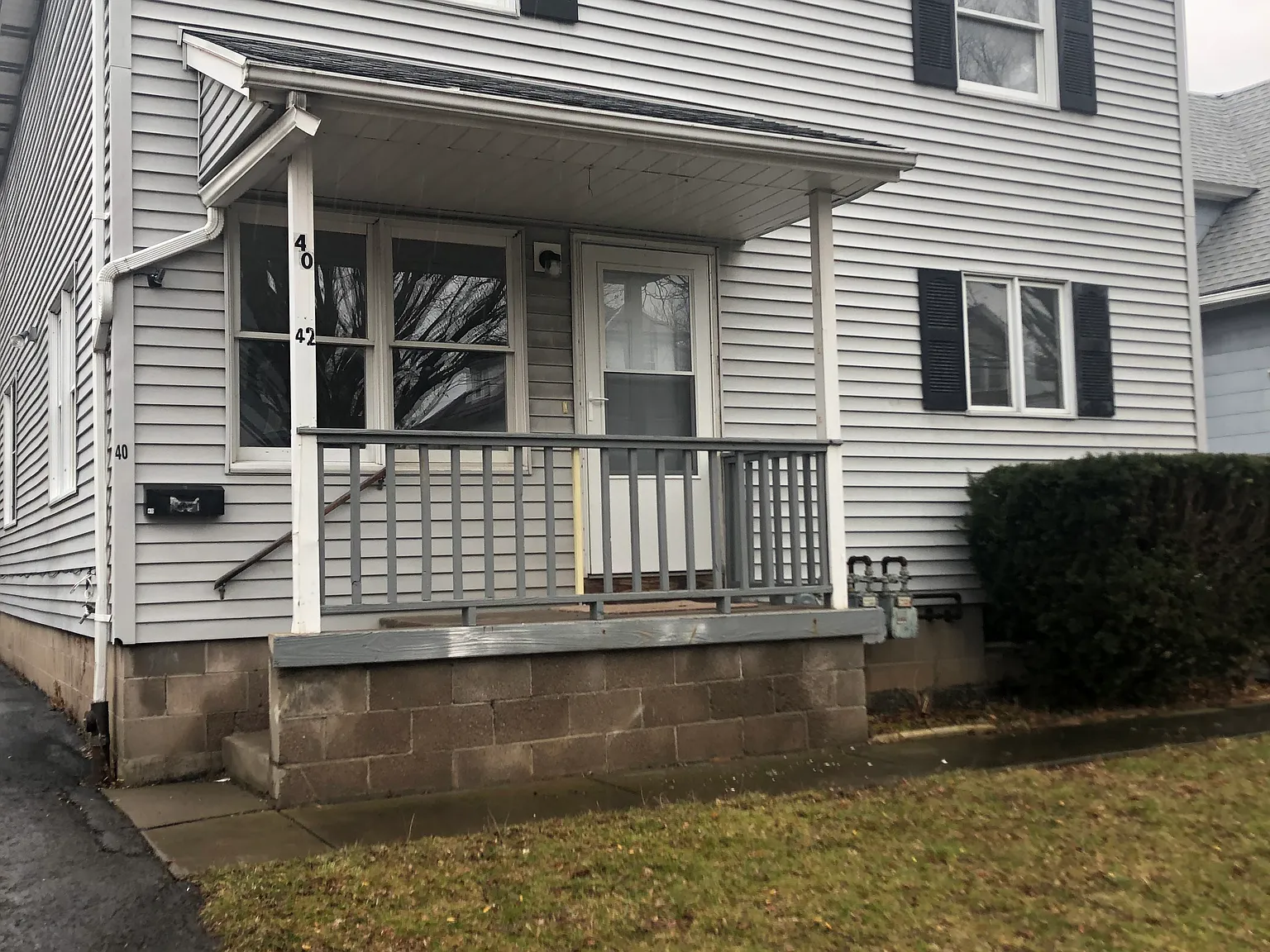 2 bed, 1.5 bath, 884 sqft, $1,350 — Photo 1