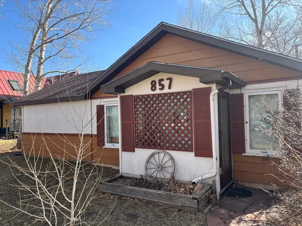 857 N Hodgeman St, Laramie, WY 82072