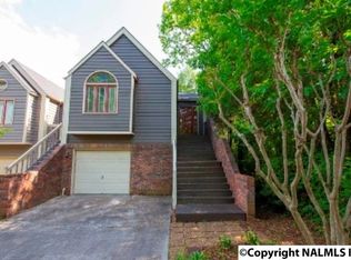 115 Treetop Dr NE, Huntsville, AL 35801