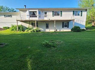 401 West St, Stanwood, IA 52337