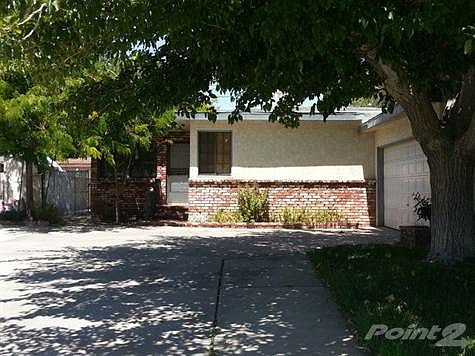 1733 East Ave. Q13 Front Yard