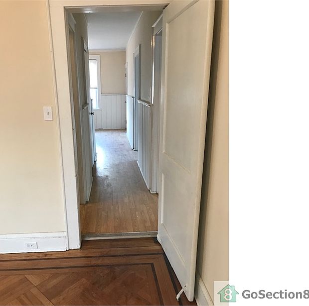 2nd image of 265 W End Ave Floor 1