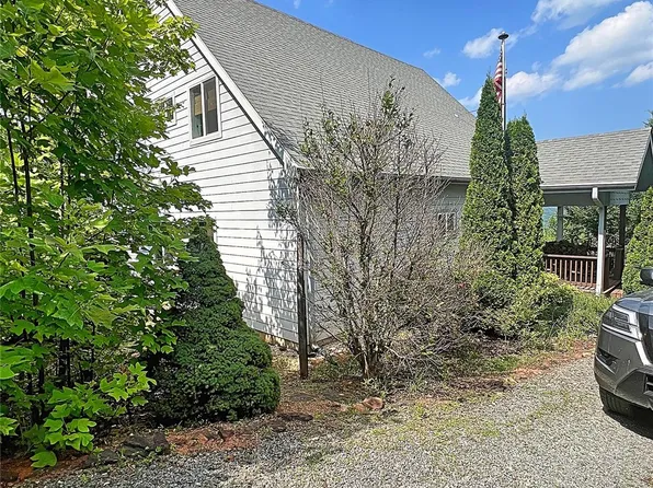 708 Pinnacle Pkwy, Union Mills, NC 28167