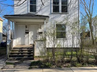 624 Helmholz Ave, Waukegan, IL 60085