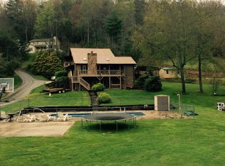 244 Sweeten Creek Rd, Robbinsville, NC 28771