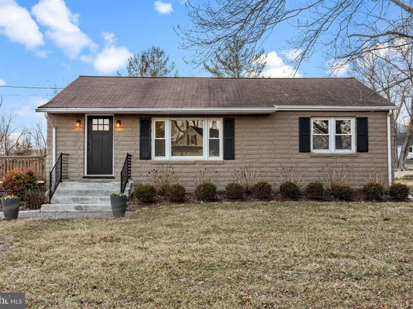 2080 Willow Ln, Furlong, PA 18925