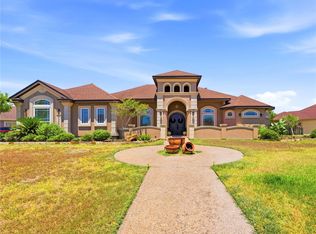 8401 Lago Vista Dr, Corpus Christi, TX 78414