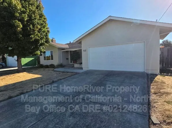 1432 Sarkesian Dr, Petaluma, CA 94954
