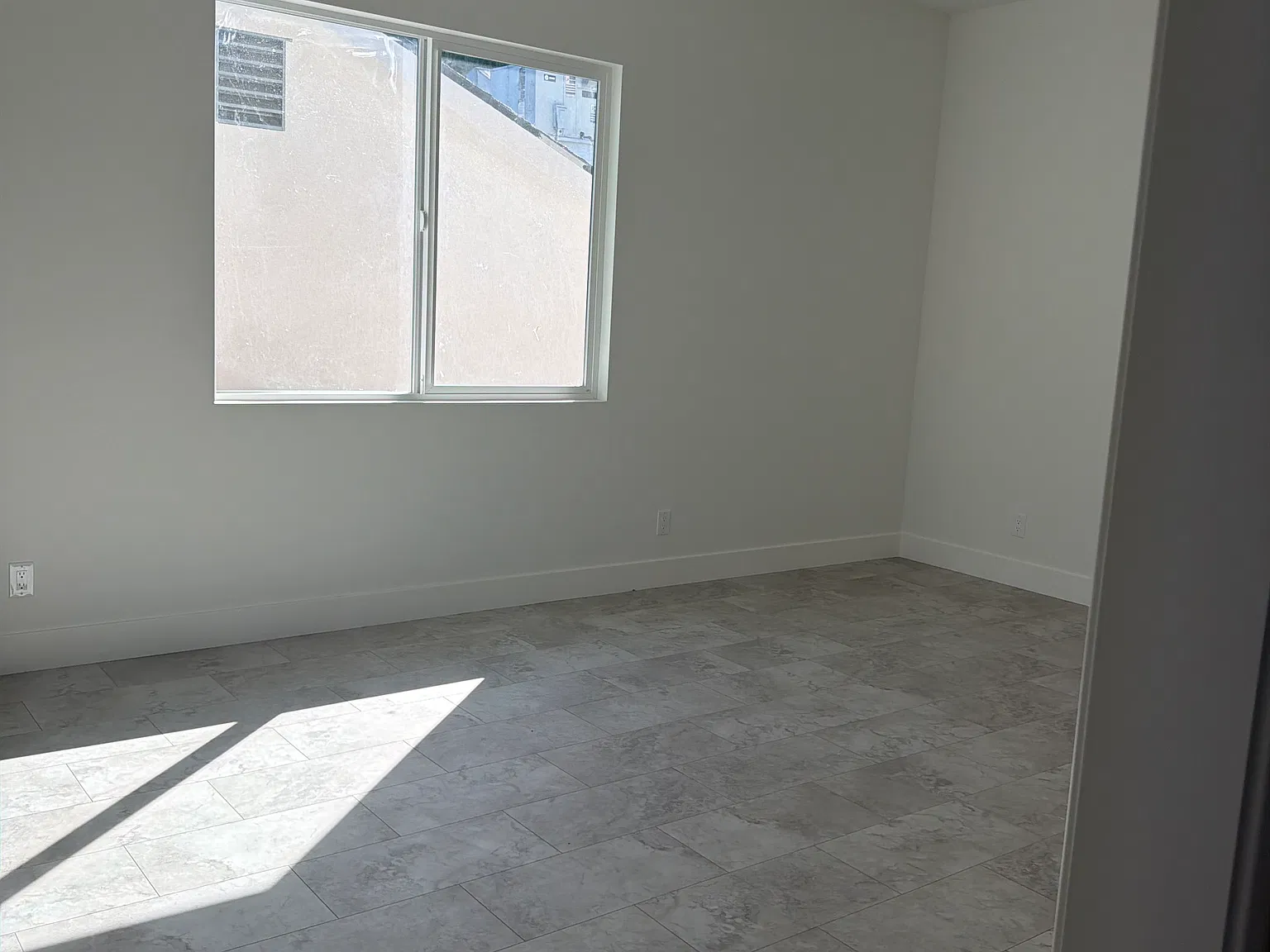 1 bed, 640 sqft, $2,625 — Photo 4