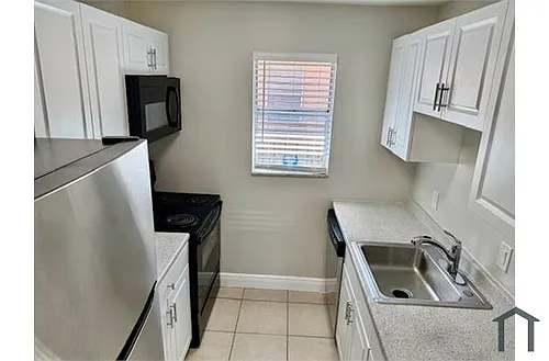 550 SW 2nd Ave #229 Photo 1