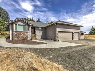45195 SW Saddleback Dr, Gaston, OR 97119