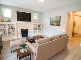 831 Main St E, Hamilton, ON L8M1L7