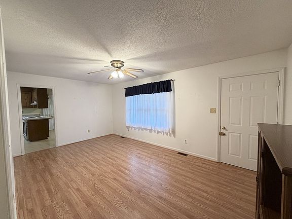 5th image of 509 Barringer St