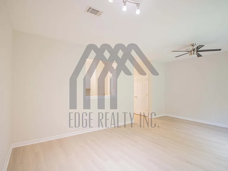 400 Tibet Ave #21 — Photo 13