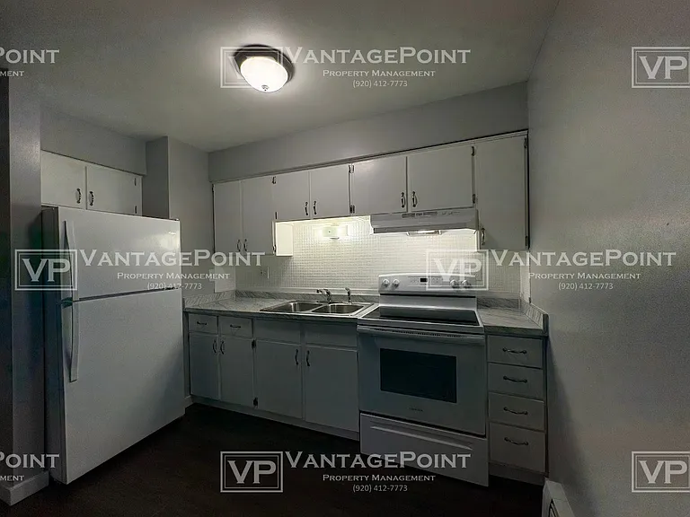 1054 Grognet St #F — Photo 2