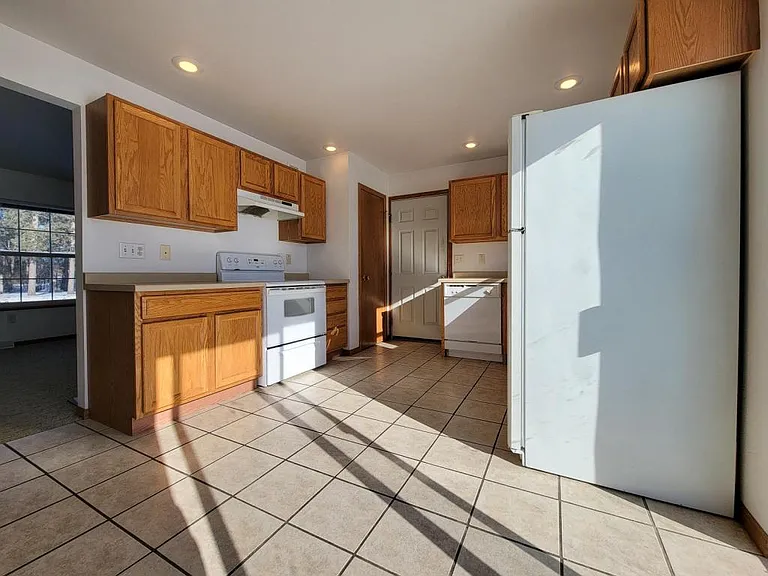 6905 Feith Ave — Photo 3