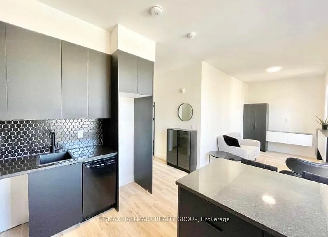 1 bed, $1,825 — Photo 4