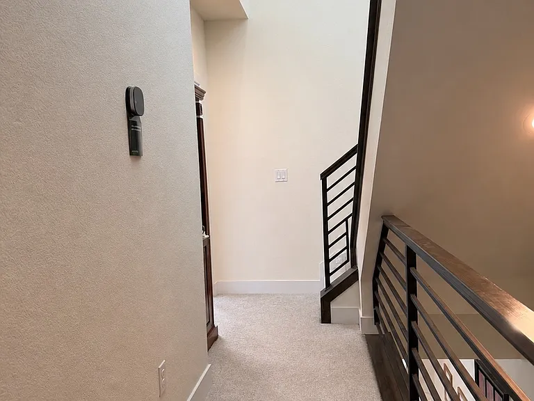 750 Josephine Way — Photo 20