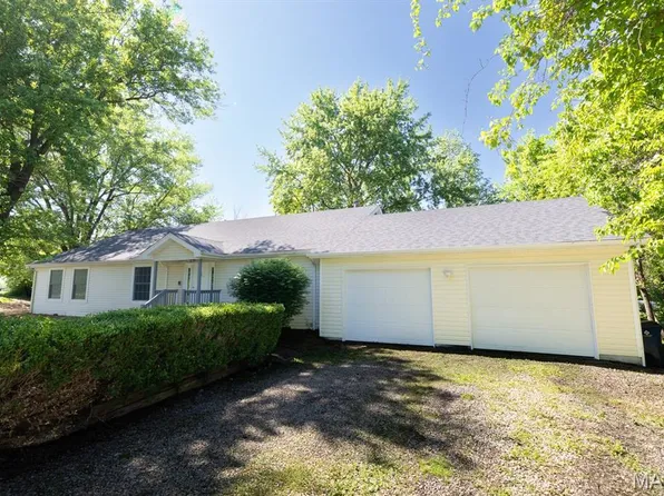 1371 Baltimore Ln, New Haven, MO 63068