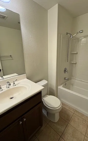4432 Owens St #103 — Photo 11