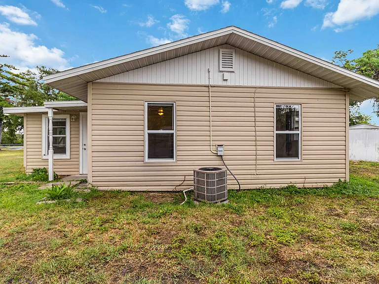 Side yard/parking