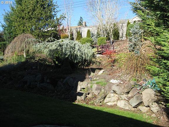 3rd image of 3809 NE 39th Ct