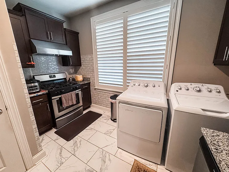 452 Tender Oaks Ln N — Photo 10