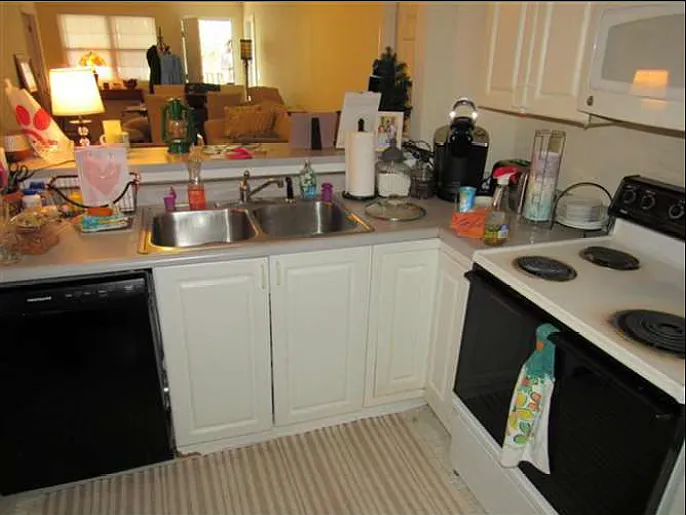 105 College St #11 — Photo 6