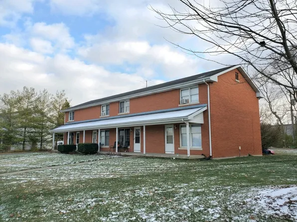 122 Colonial Pkwy, Yorkville, IL 60560