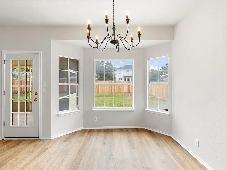 412 Tamara Dr — Photo 11