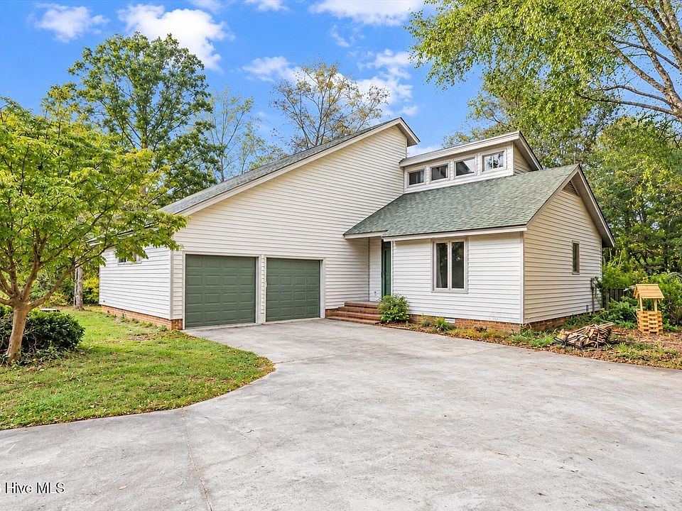 1st image of 105 Pinehaven Court