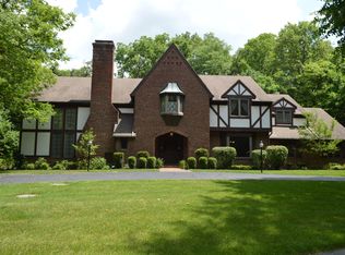 130 Roscommon Dr, Springfield, OH 45503