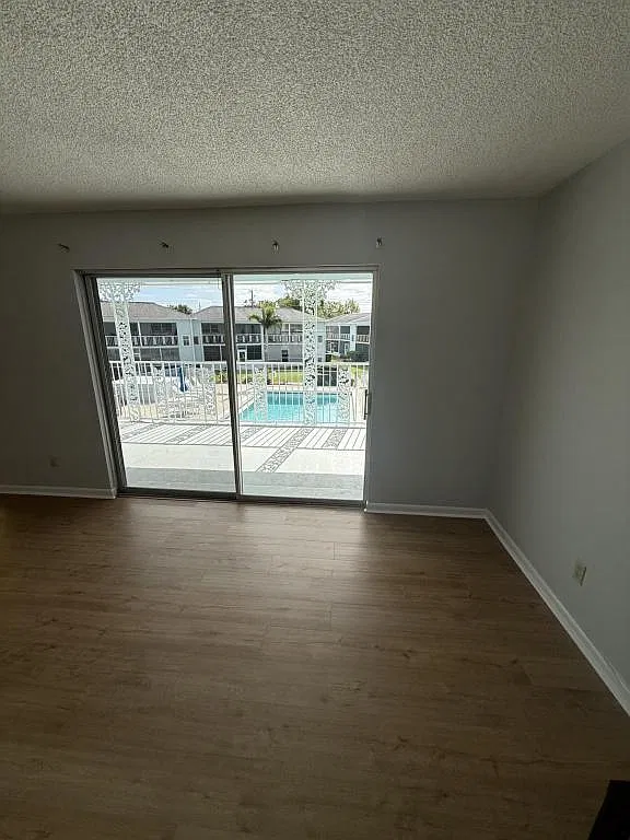 1005 Knox McRae Dr, 100 — Photo 3