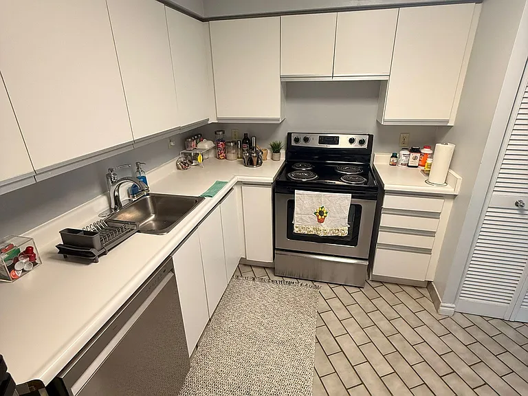 260 Queens Quay W #2608 — Photo 8