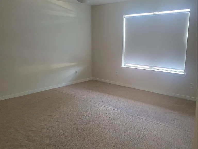 3903 Brook Garden Ln — Photo 11