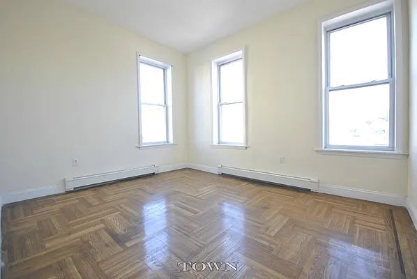 Rented by Town Residential | media 14